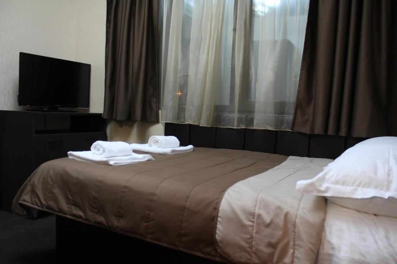 Guest House Vrazhdebna Sofia Exterior photo